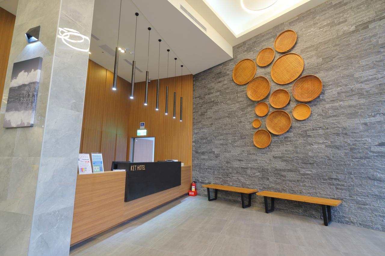 Ket Hotel Yuli Exterior foto