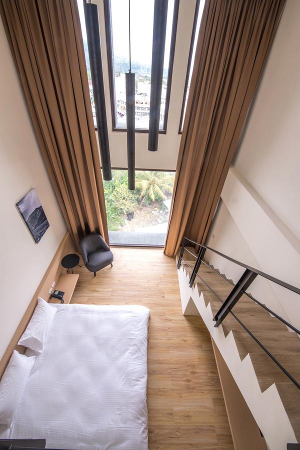 Ket Hotel Yuli Exterior foto